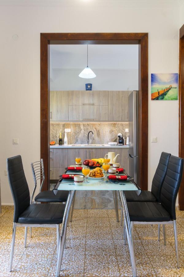 House For Families Near The Lake Agios Nikolaos  Bagian luar foto